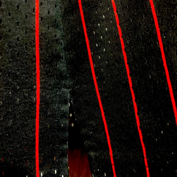 Toni Kukoc #7 Bulls 95-96 Hardwood Classics Swingman Player Jersey - Picture 9 of 15